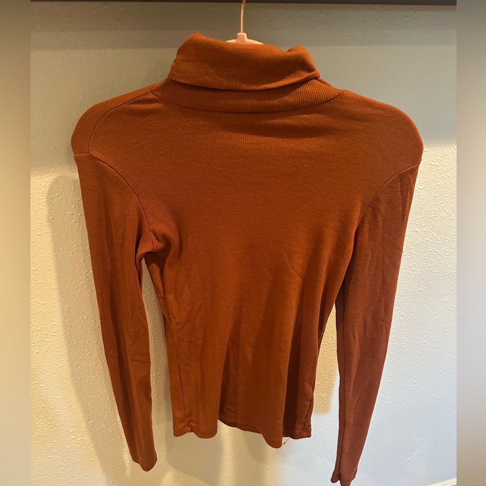 BP Rust Long Sleeve Turtleneck
